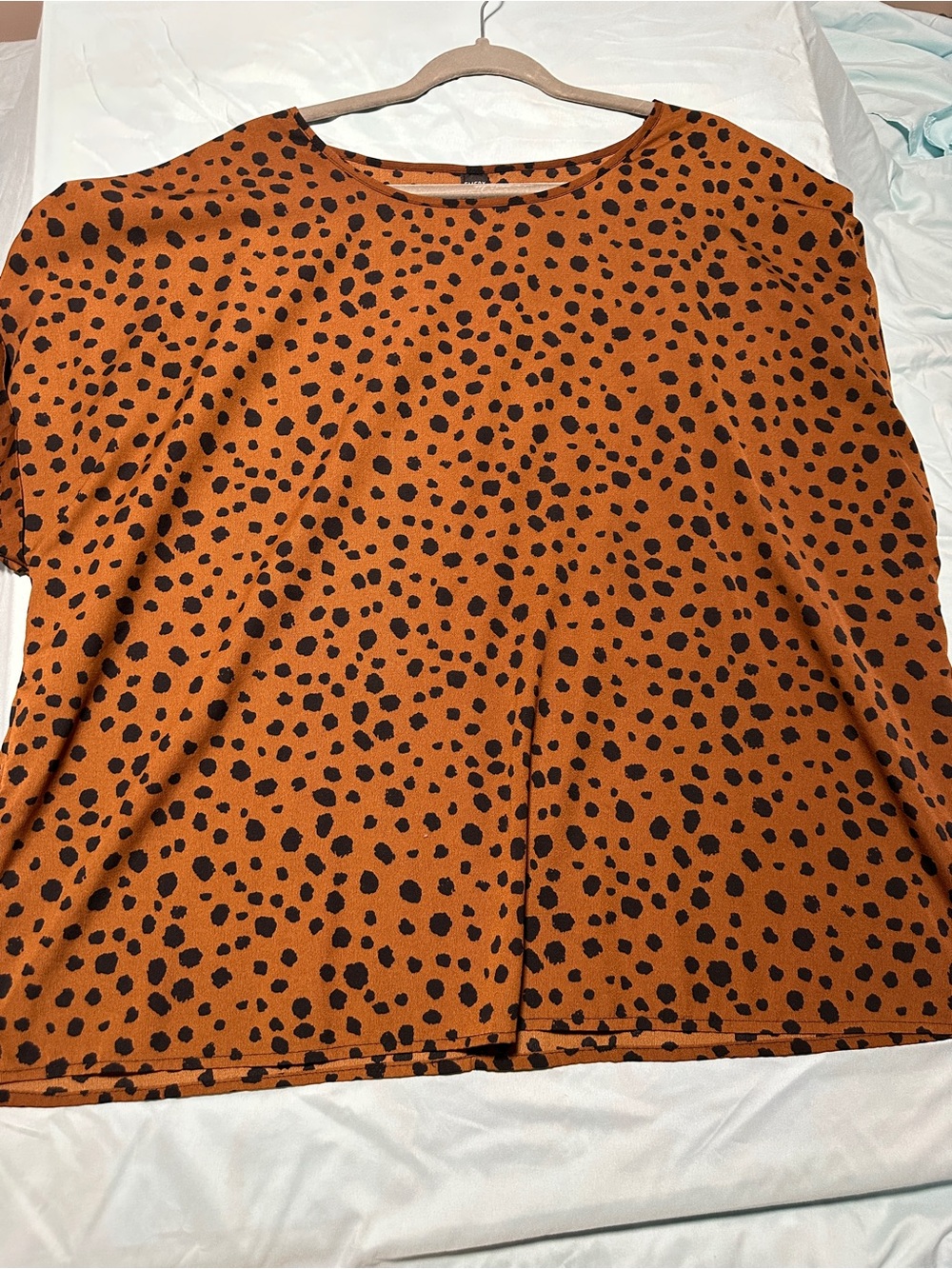 SHEIN Rust Orange and Black Spotted Short Sleeve Tee